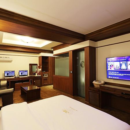 Bucheon Sr Hotel ภายนอก รูปภาพ