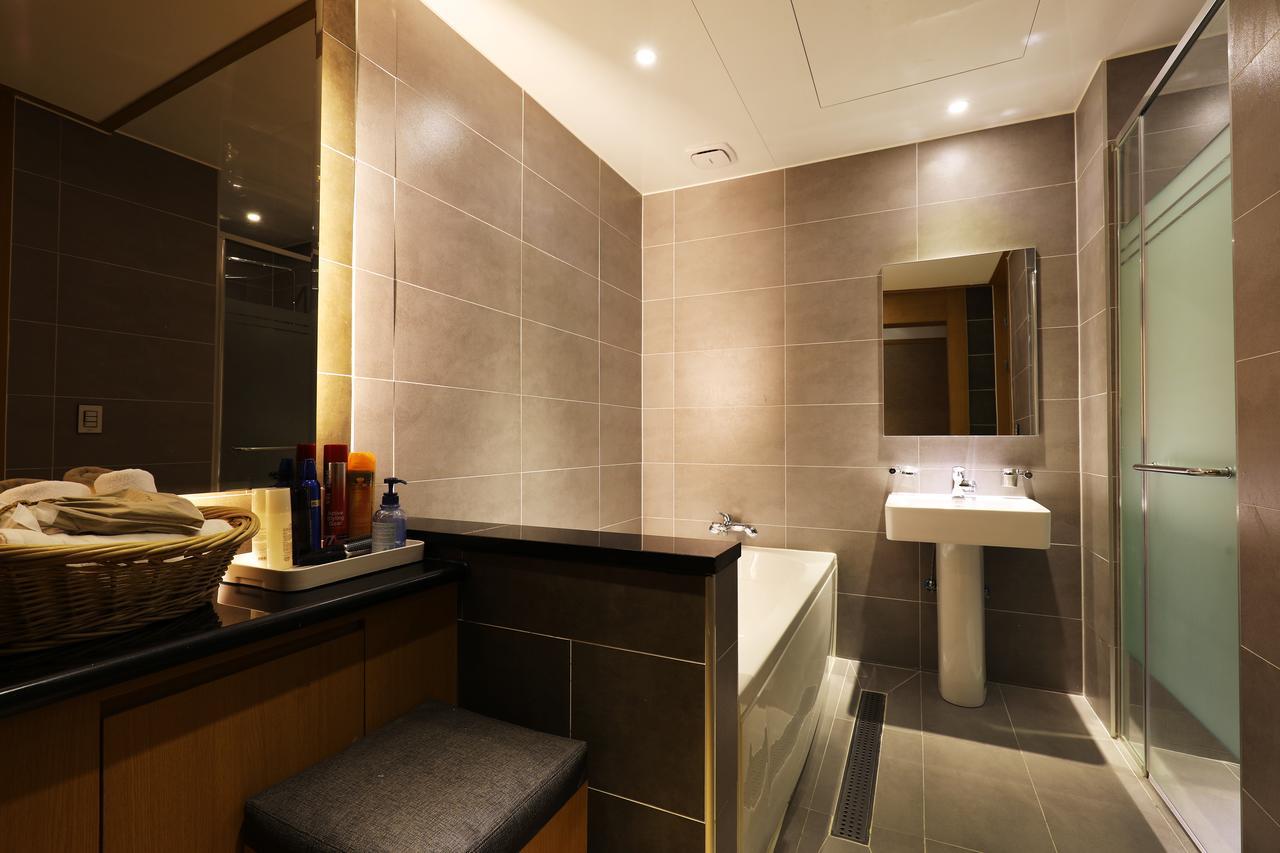 Bucheon Sr Hotel ภายนอก รูปภาพ