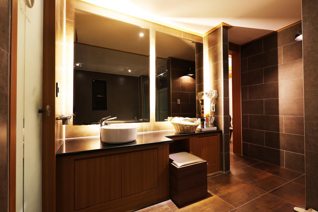 Bucheon Sr Hotel ภายนอก รูปภาพ
